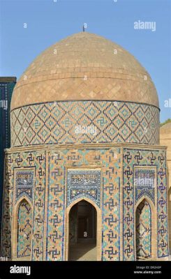 Il Mausoleo di Shah-zade Mahmud! Un capolavoro d'architettura Timuride e rifugio romantico per anime inquiete.